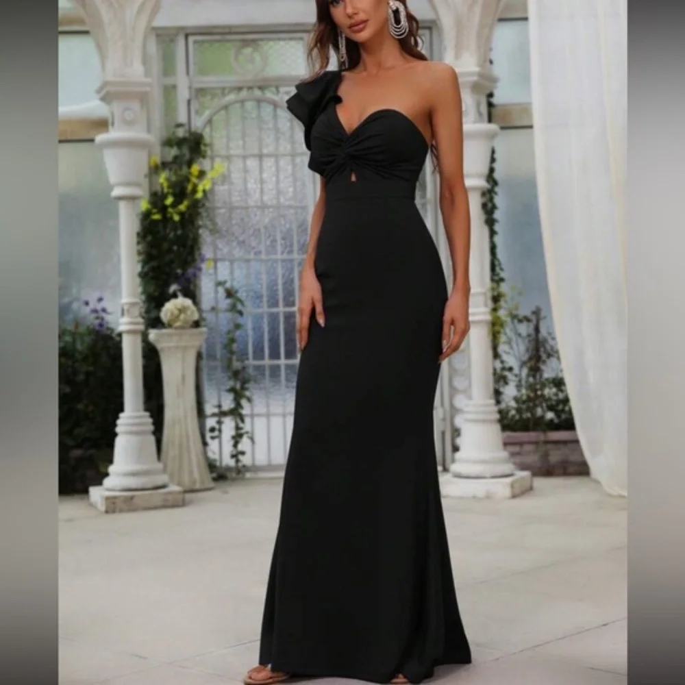 Classic One Shoulder Ruffle Twist Front Party Formal Wedding Dress - Picture 2 of 3